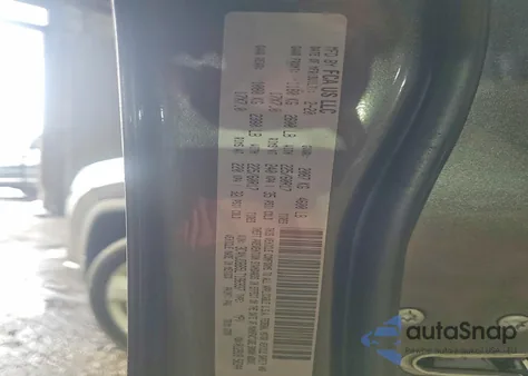 2020 Jeep Compass Latitude z USA, uszkodzony, nr VIN 3C4NJDBB5LT196937